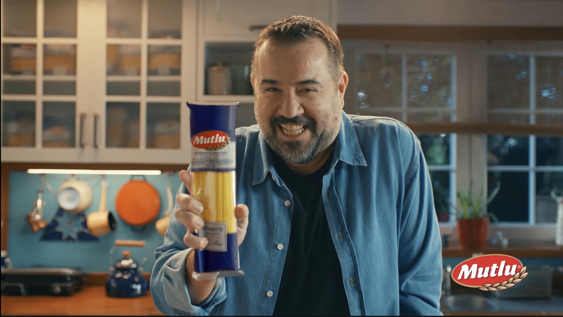 Makarnaya Hakkını Verme Vakti- Ata Demirer